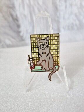 5/$25 Cat Knocking Glass Over Pin